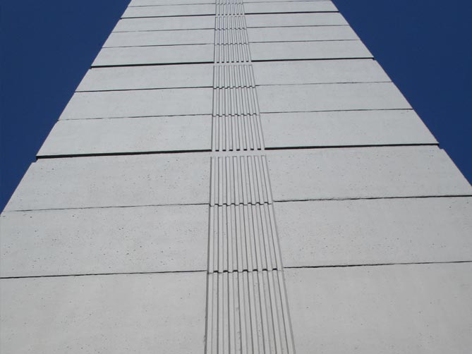 Glockenturm nach der Instandsetzung München